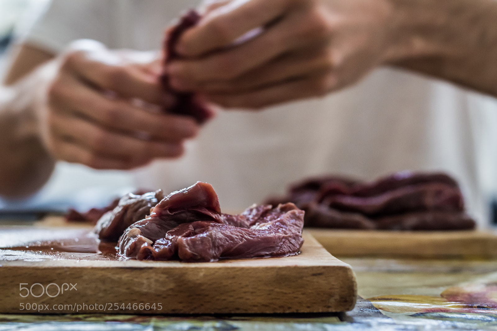 Canon EOS 100D (EOS Rebel SL1 / EOS Kiss X7) sample photo. Preparing deer steak photography