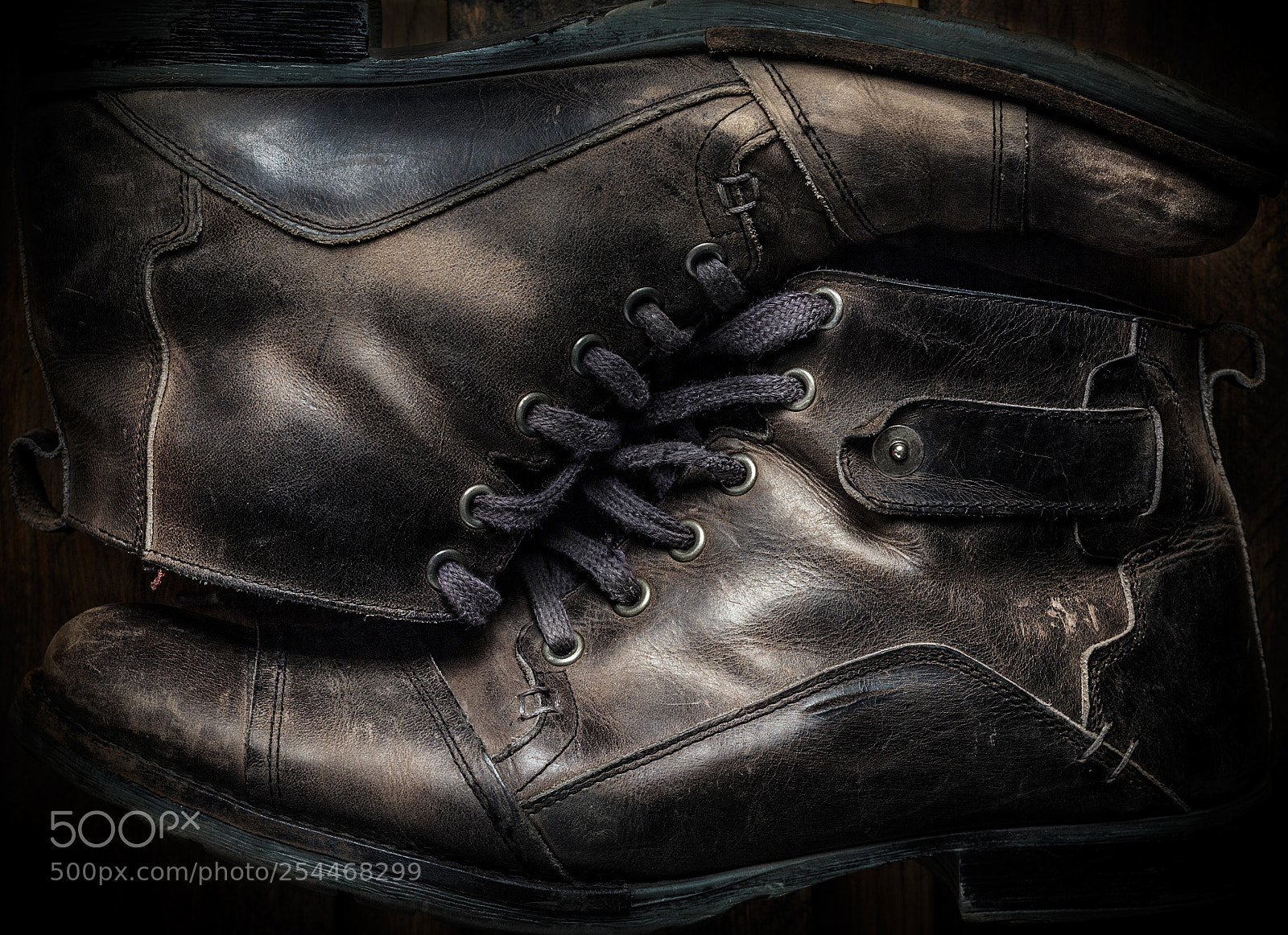 Canon EOS 700D (EOS Rebel T5i / EOS Kiss X7i) sample photo. Mens leather casual shoes. photography