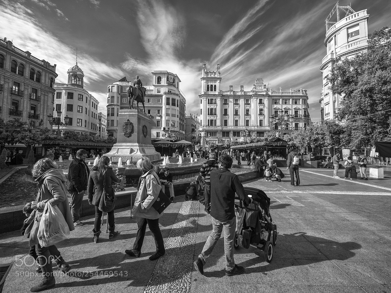 Olympus OM-D E-M1 sample photo. Plaza tendillas, c rdoba photography