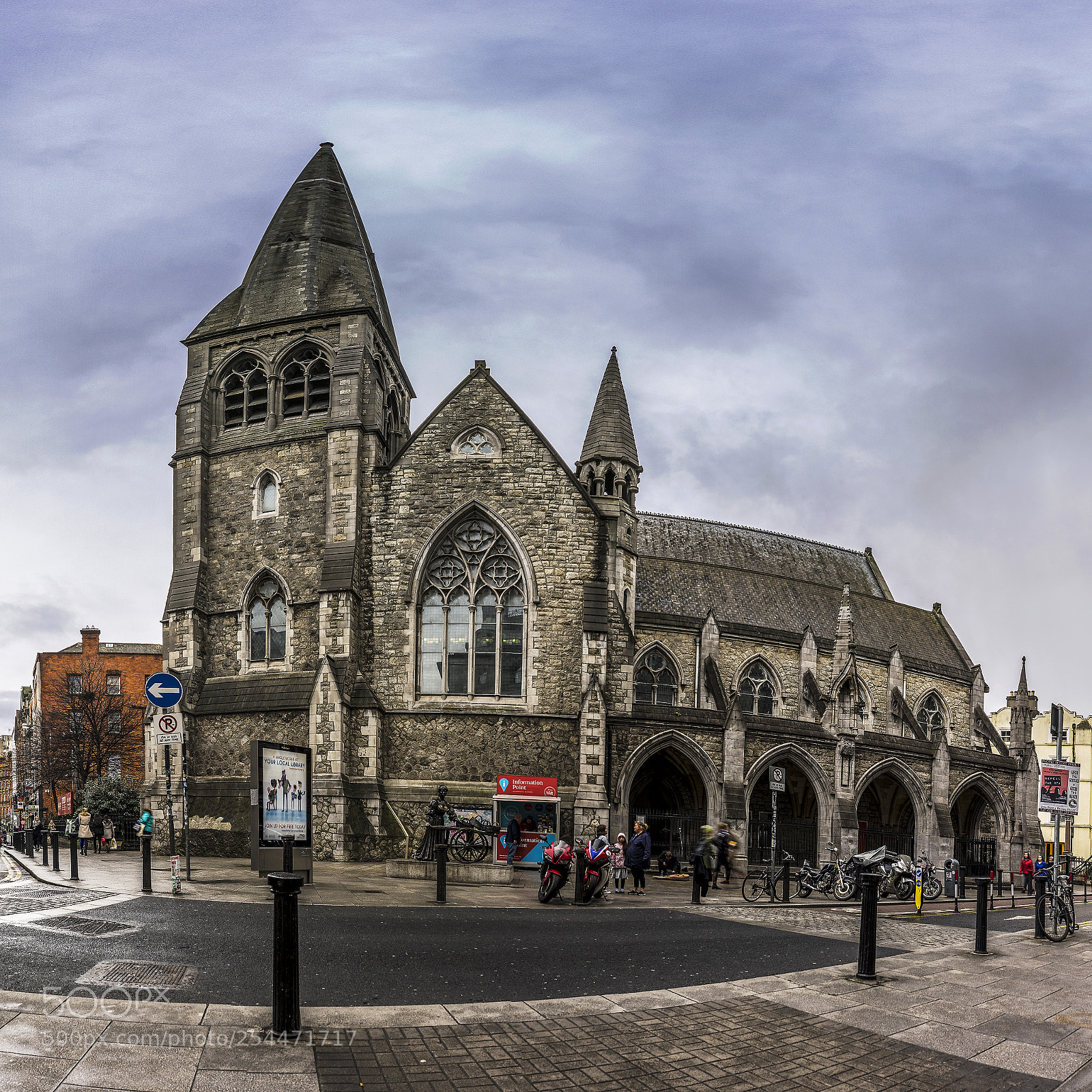Sony a7 II sample photo. Saint andrews church photography