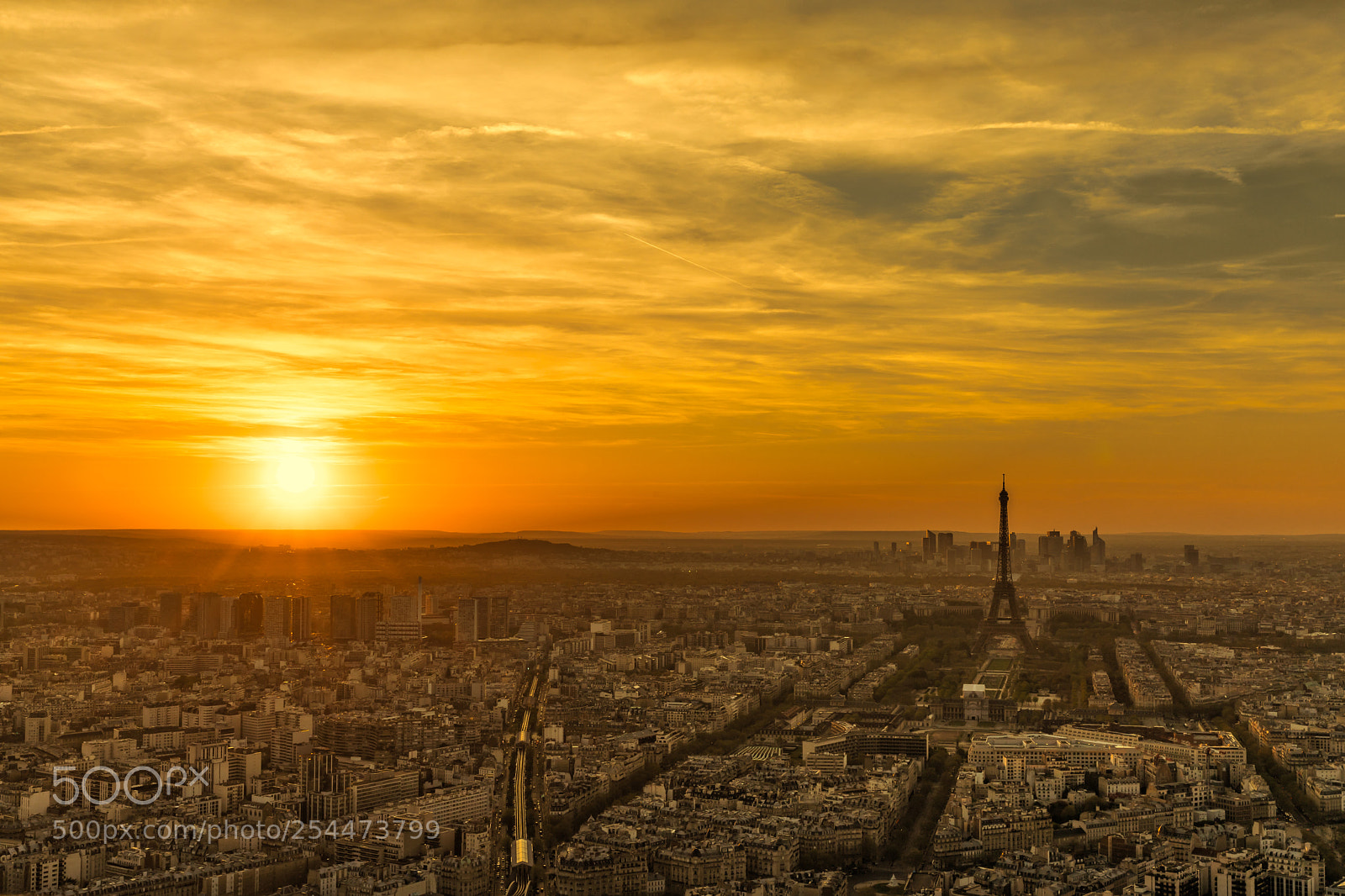 Canon EOS 5D Mark IV sample photo. Sunset in paris photography