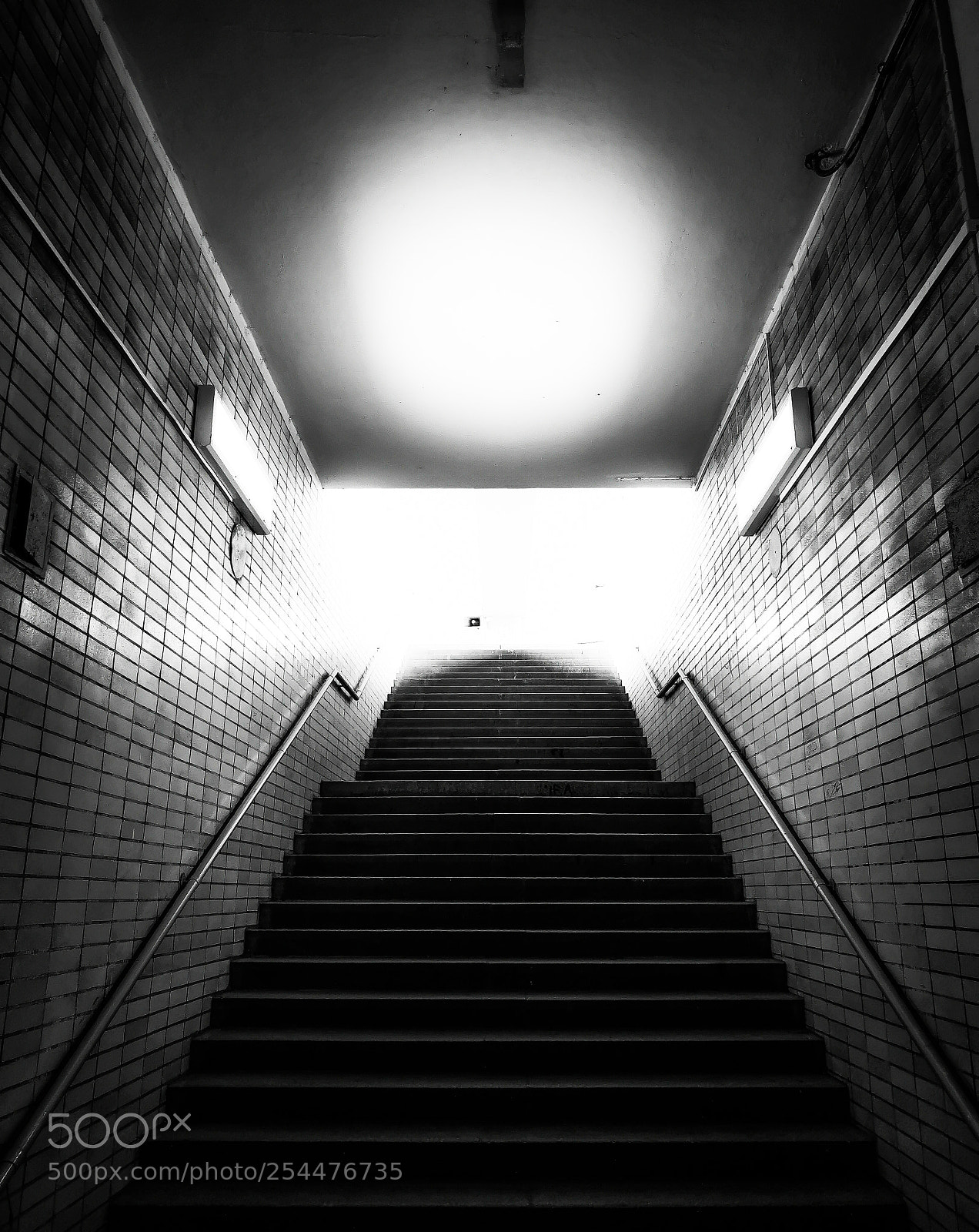HUAWEI CLT-L29 sample photo. Train station photography