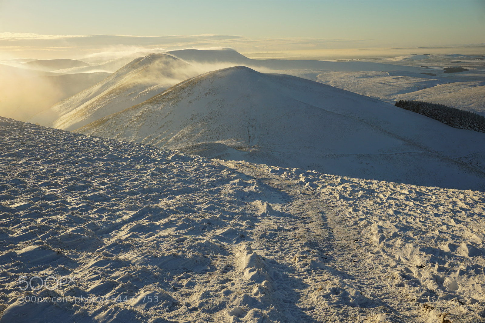 Sony a6000 sample photo. Wind-blown snow photography