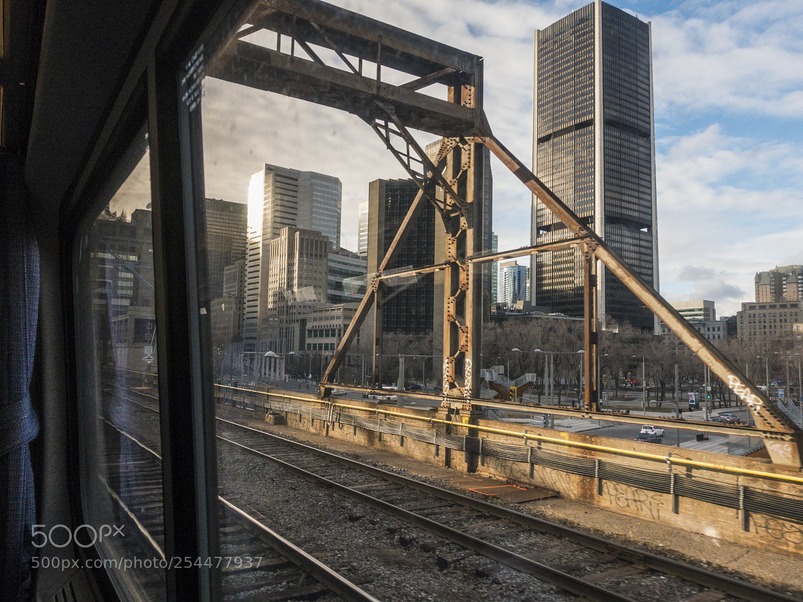 Sony Cyber-shot DSC-RX100 III sample photo. Montréal by train photography