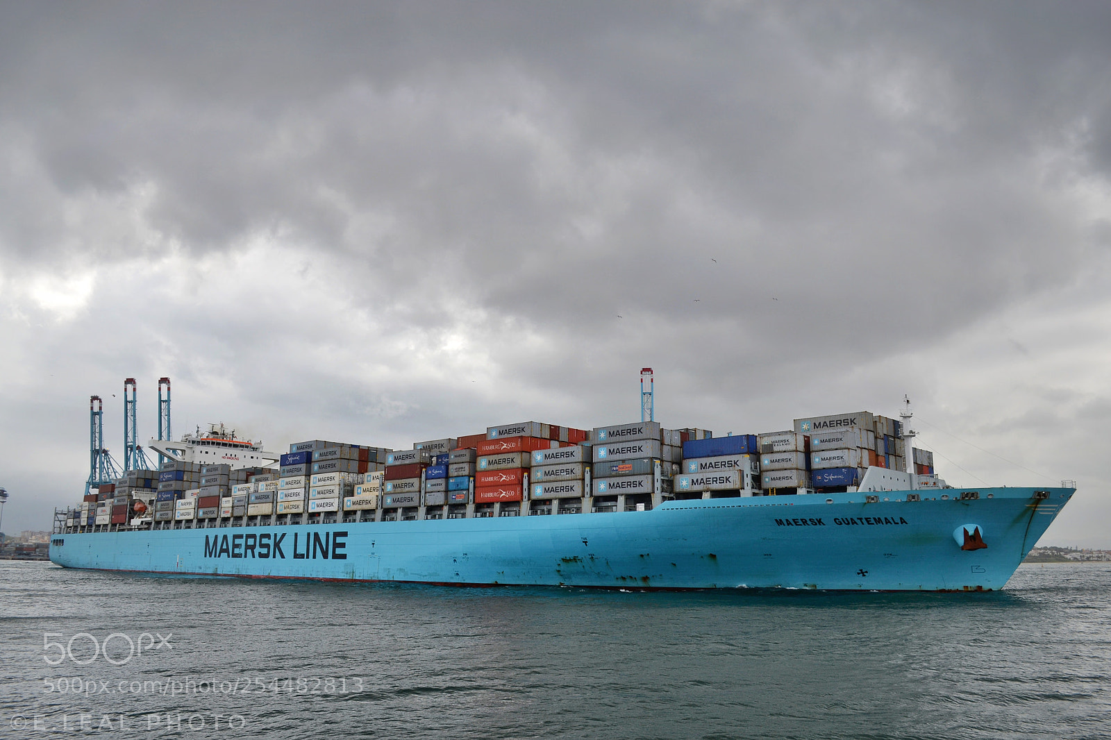 Nikon D3100 sample photo. Algeciras port. maersk guatemala photography