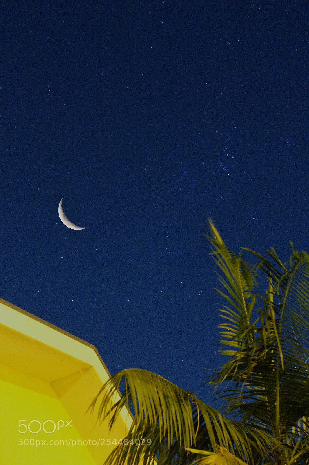 Canon EOS 1200D (EOS Rebel T5 / EOS Kiss X70 / EOS Hi) sample photo. A lua / the moon photography