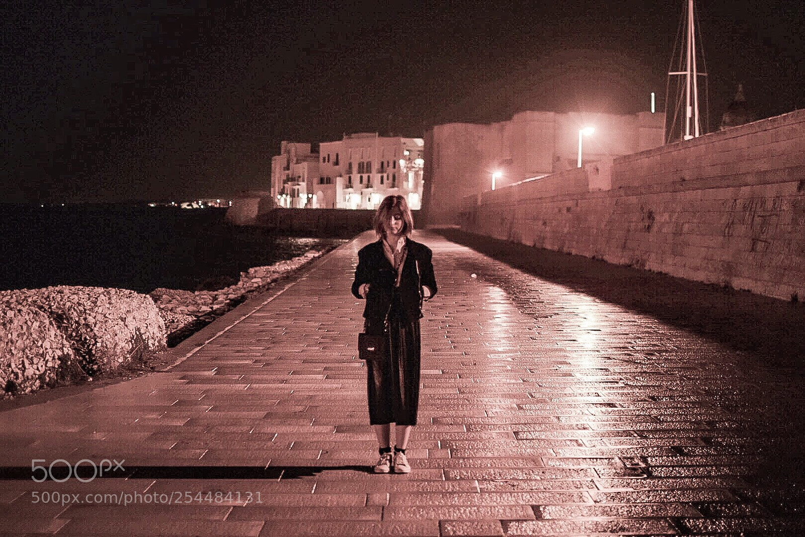 Nikon D3300 sample photo. • lost in the night photography