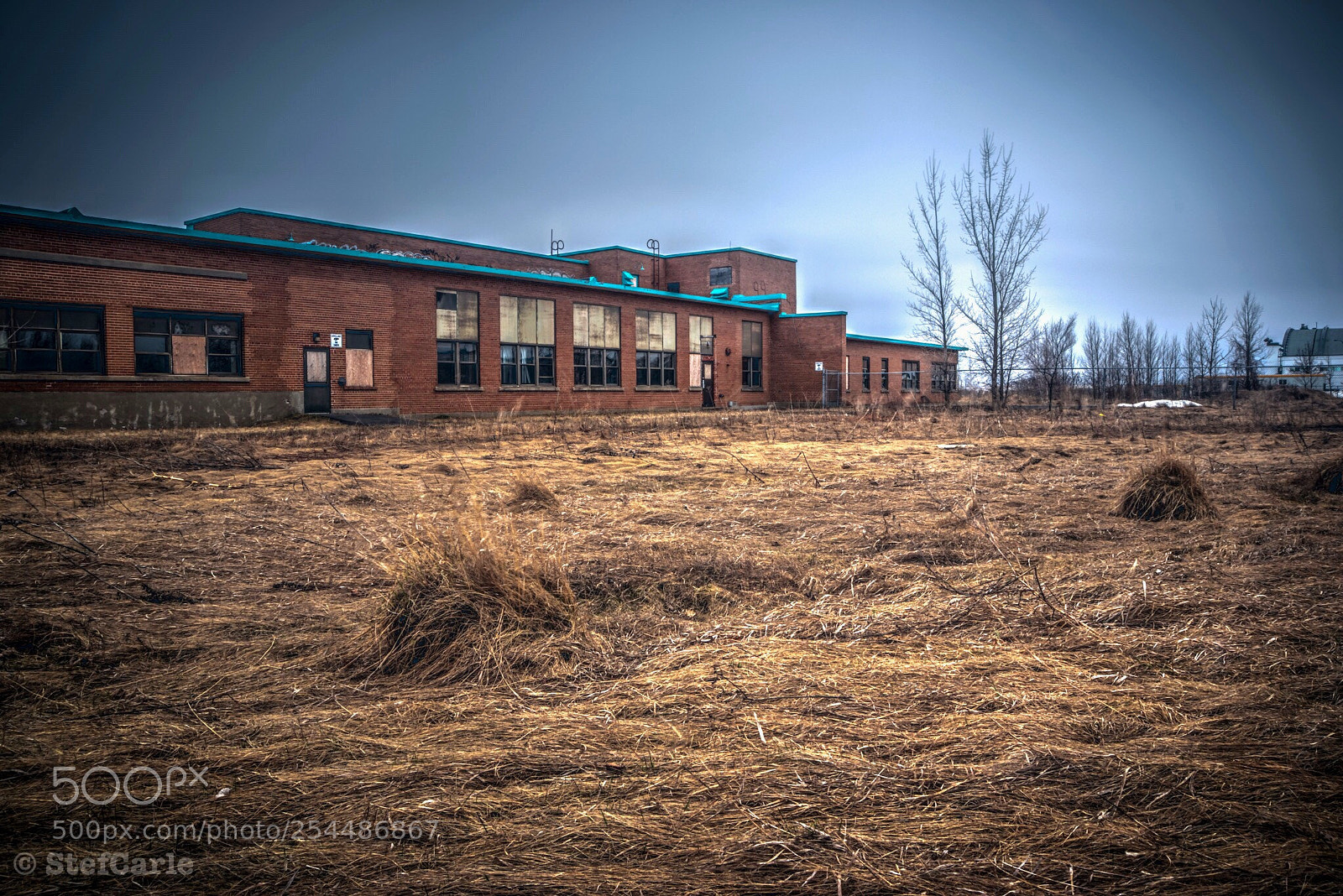 Sony SLT-A77 sample photo. Abandoned building iii photography