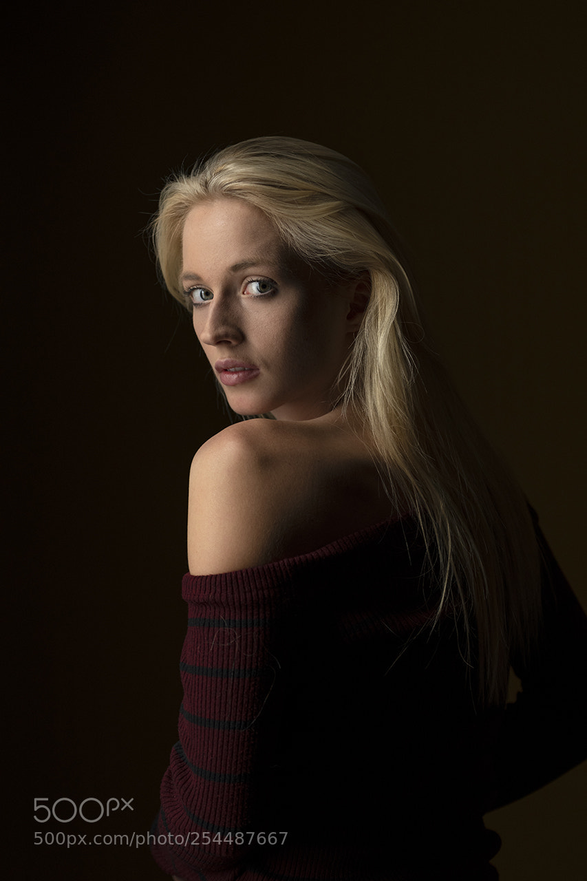 Nikon D850 sample photo. Portrait of a lady photography