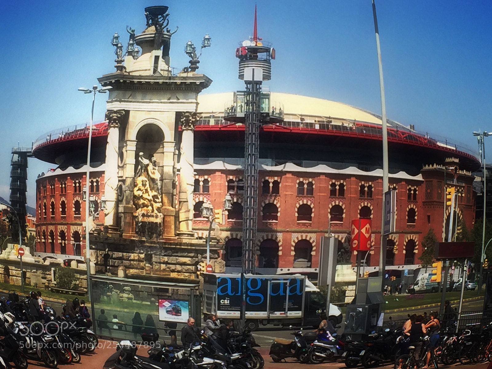 Apple iPhone 6 sample photo. Barcelona arena photography