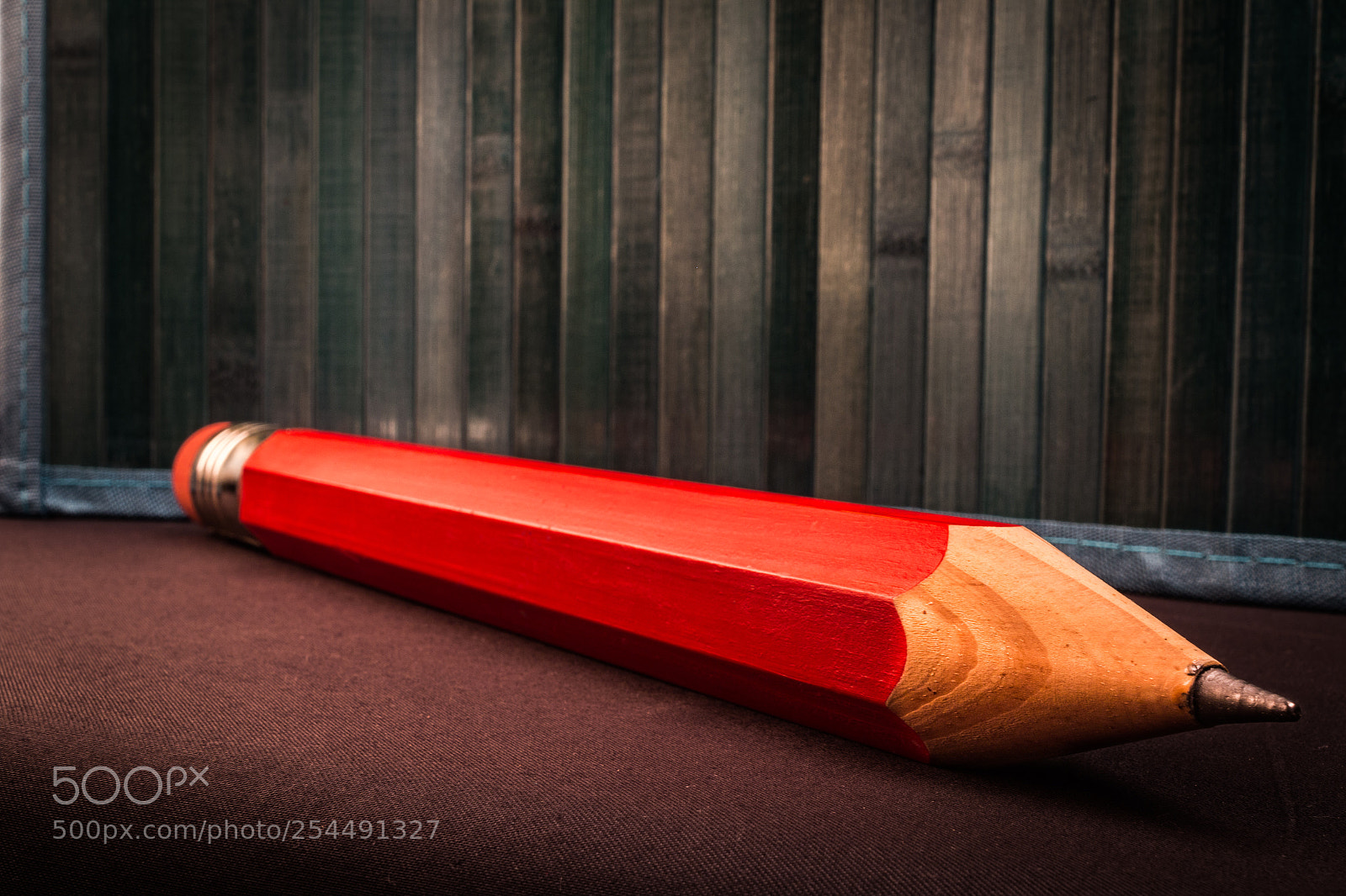 Canon EOS 70D sample photo. Giant pencil photography