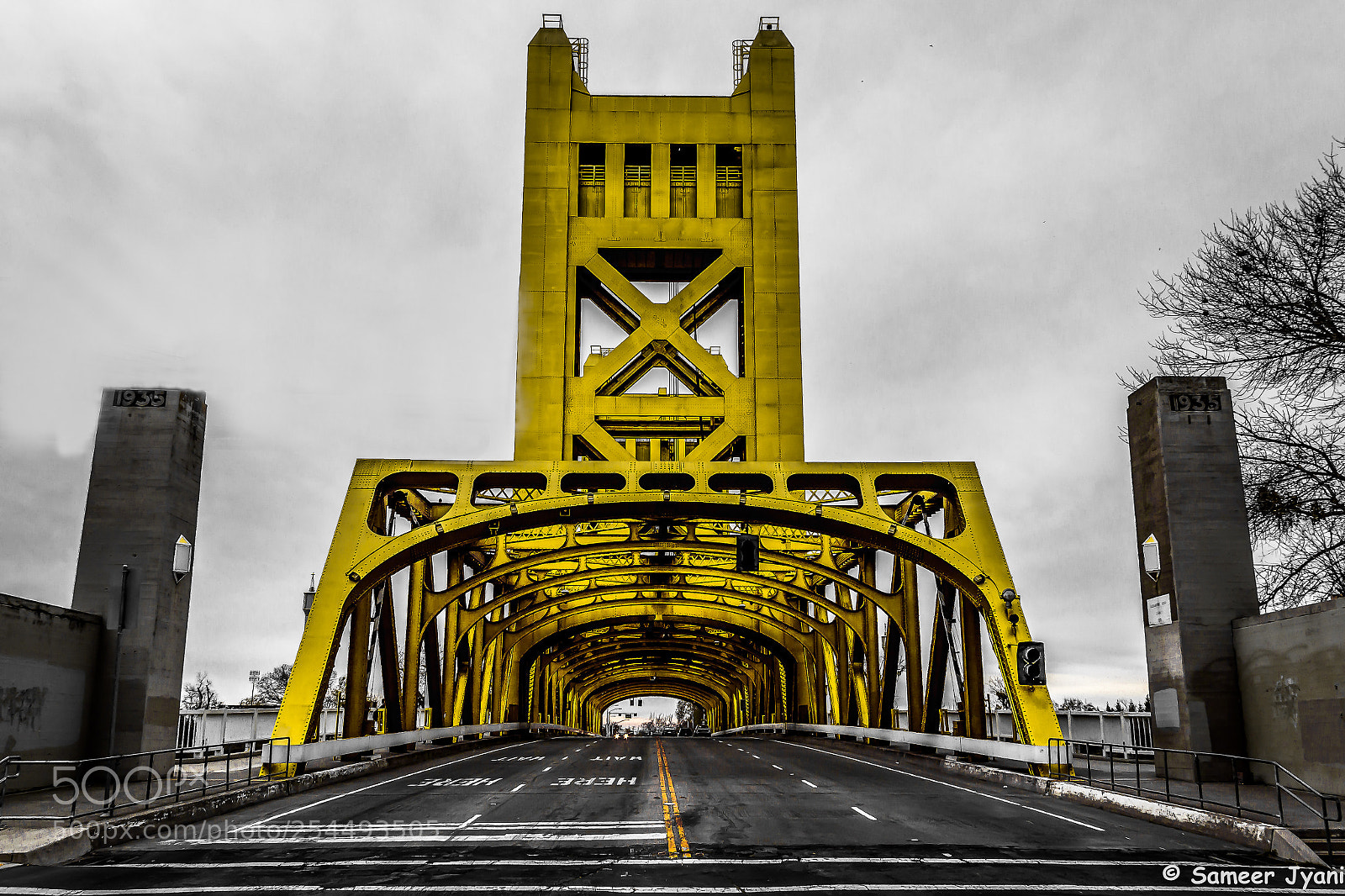 Canon EOS 600D (Rebel EOS T3i / EOS Kiss X5) sample photo. Rusty golden bridge photography
