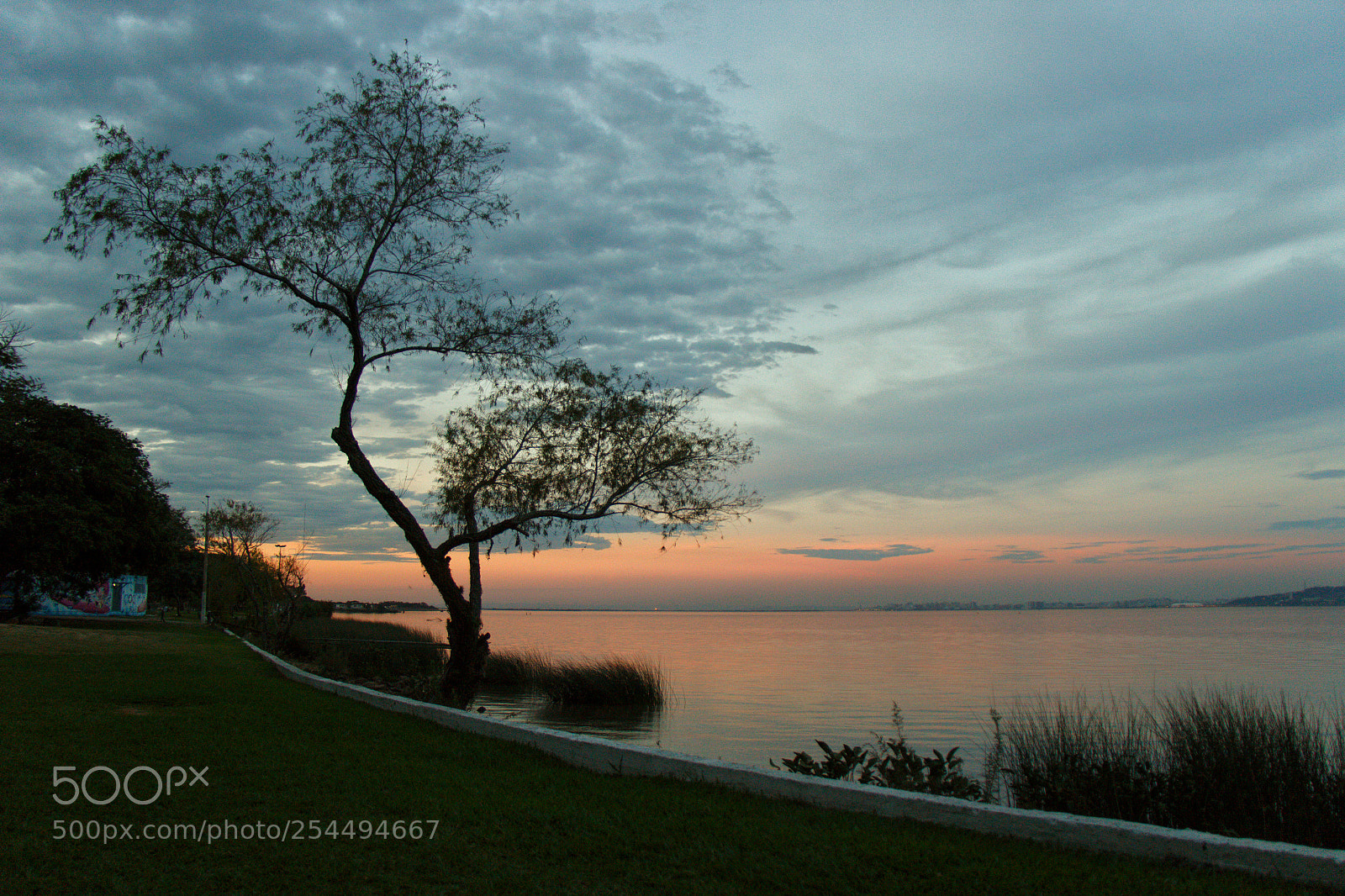 Canon EOS 1200D (EOS Rebel T5 / EOS Kiss X70 / EOS Hi) sample photo. Lake guaiba photography