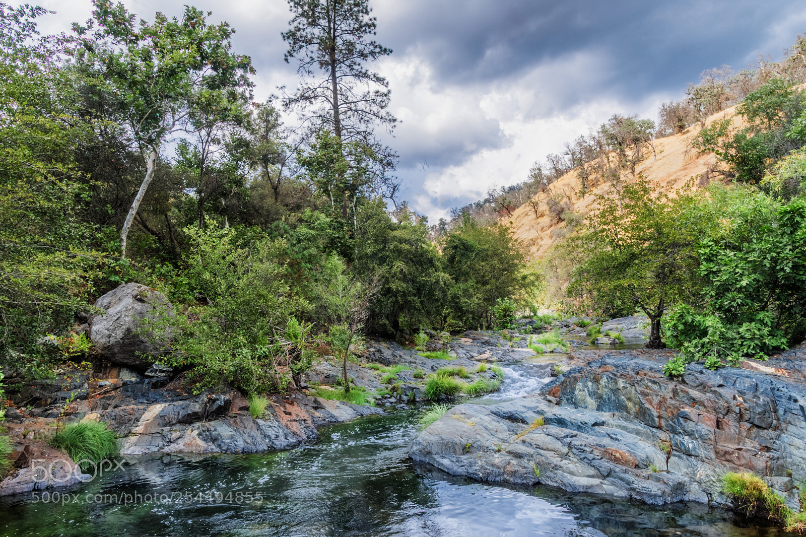Nikon D7200 sample photo. Kaweah river clouds photography