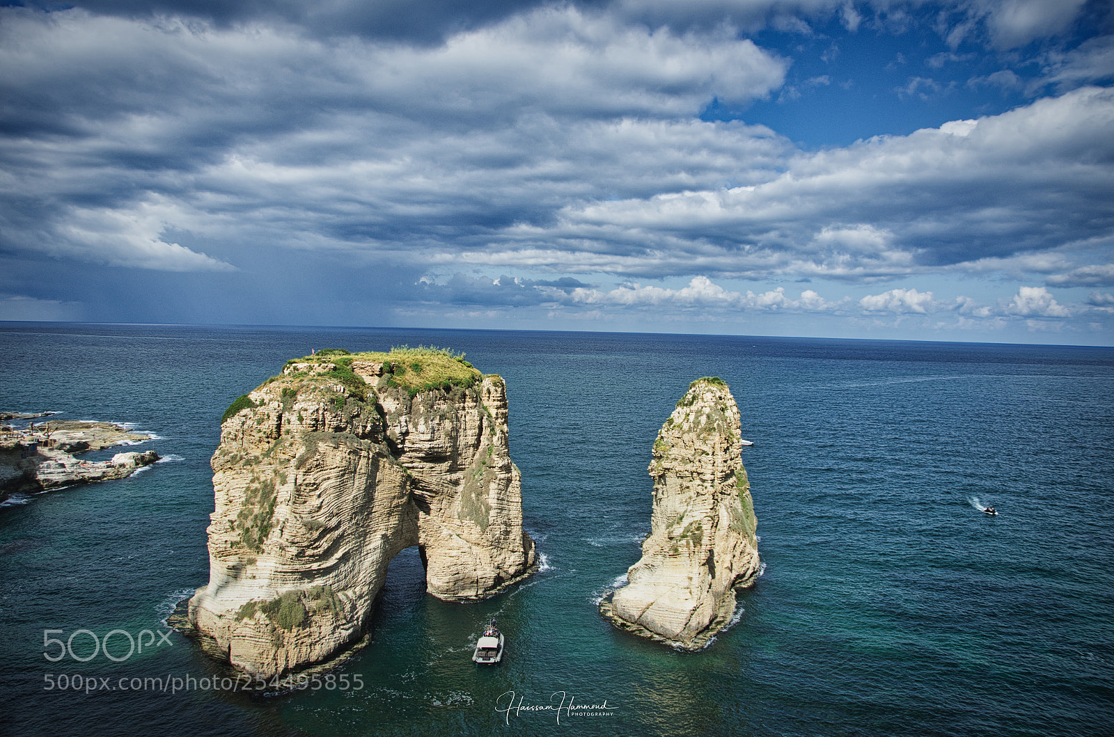 Nikon D7000 sample photo. The amazing raouche rock photography