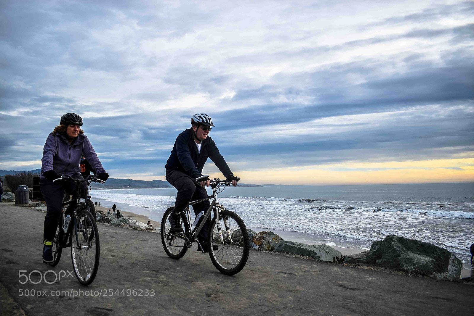 Nikon D5600 sample photo. Cycle by the beach photography