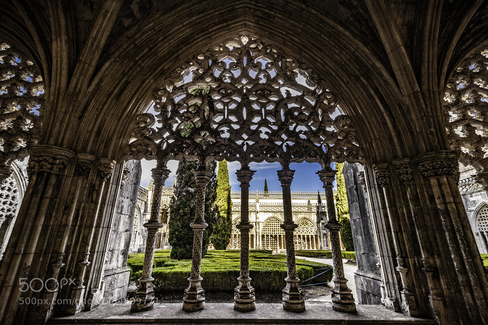 Canon EOS 80D sample photo. Cloister photography