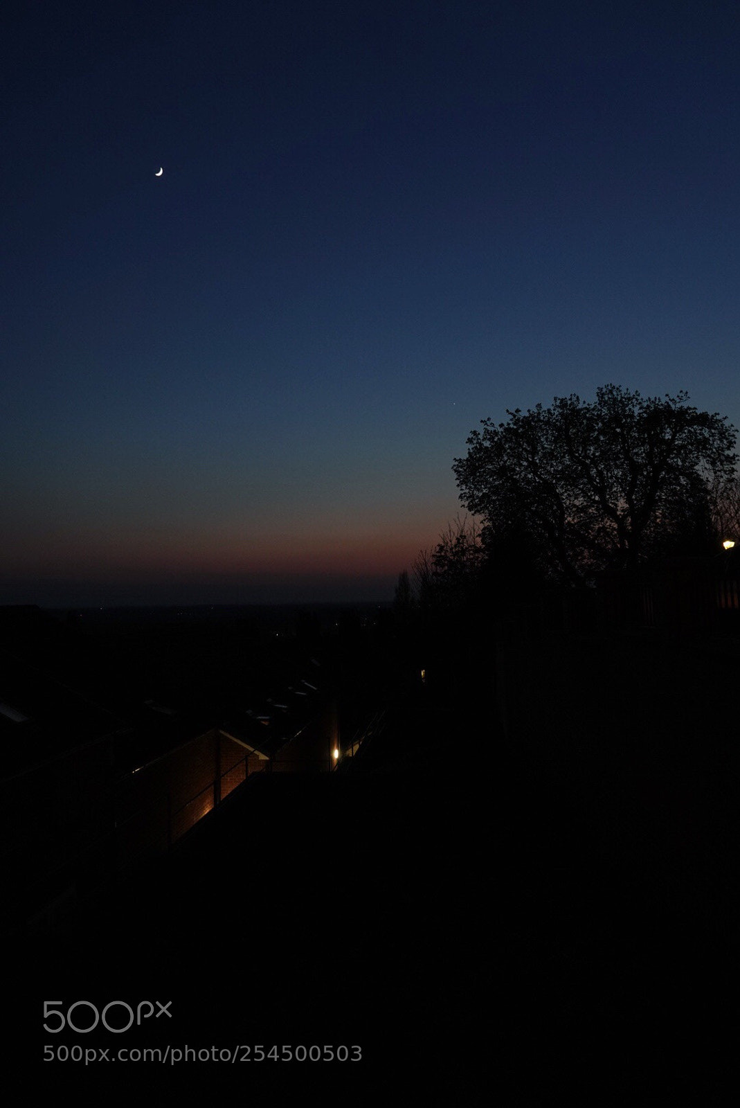 Sony Cyber-shot DSC-RX10 IV sample photo. Night photography