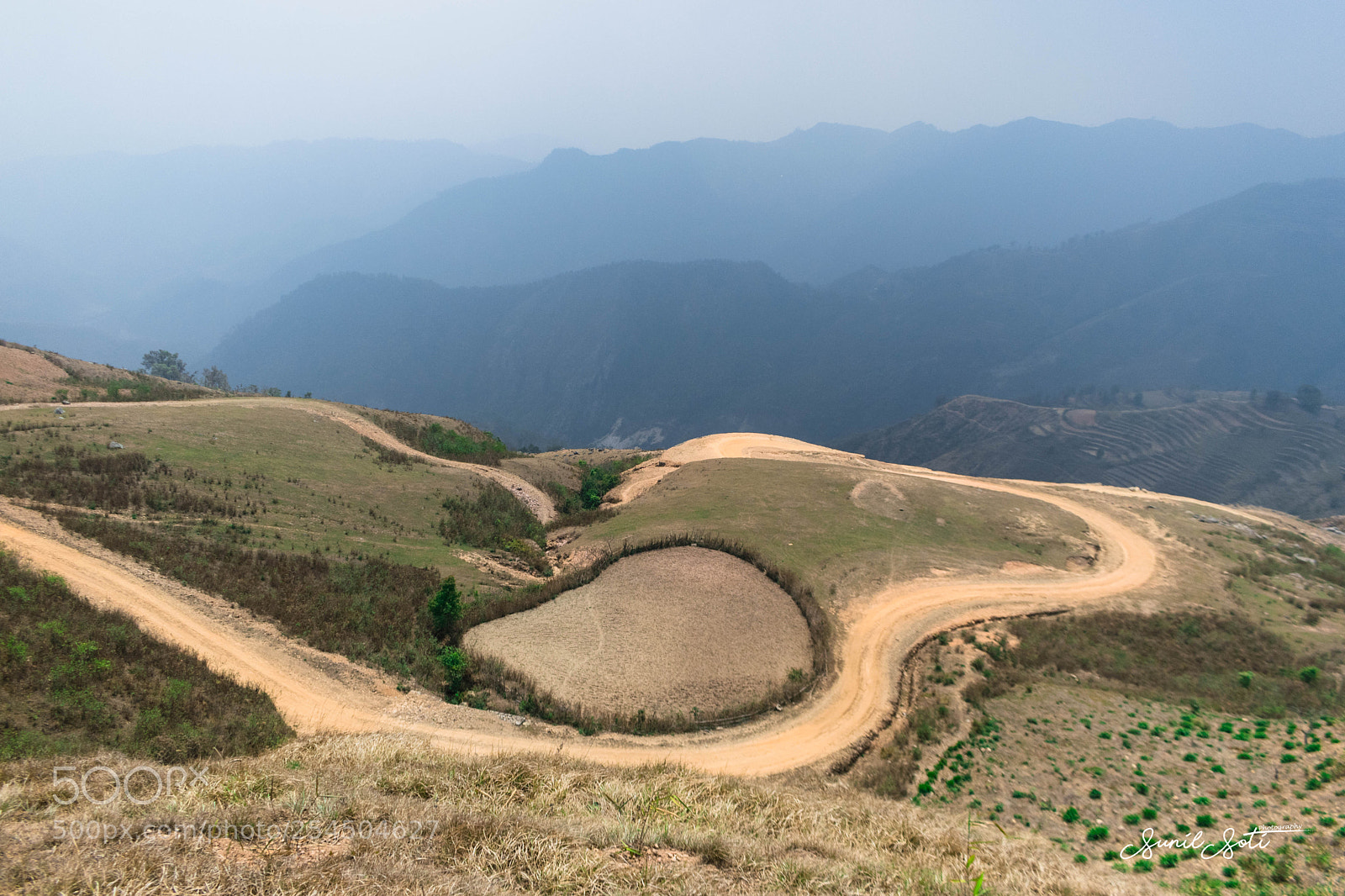 Nikon D5300 sample photo. Dusty road photography