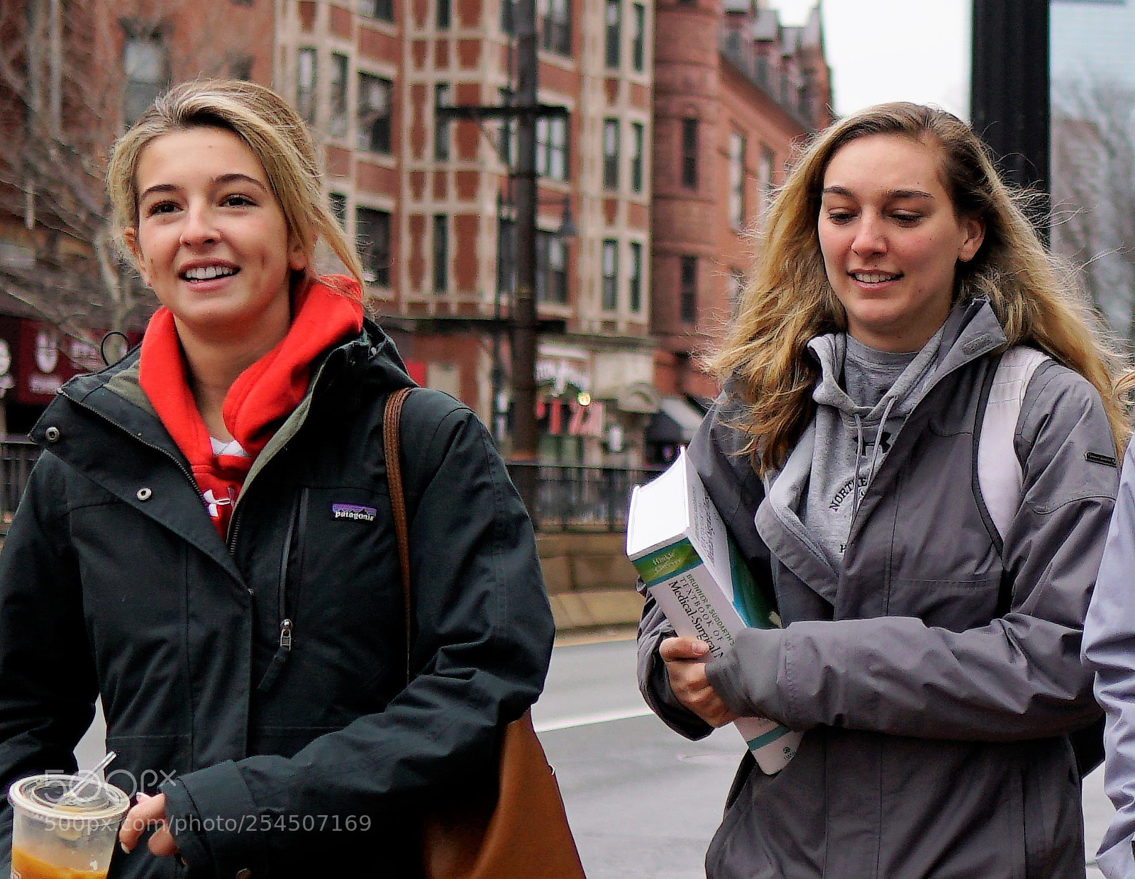 Sony a6500 sample photo. Northereastern students on huntington photography