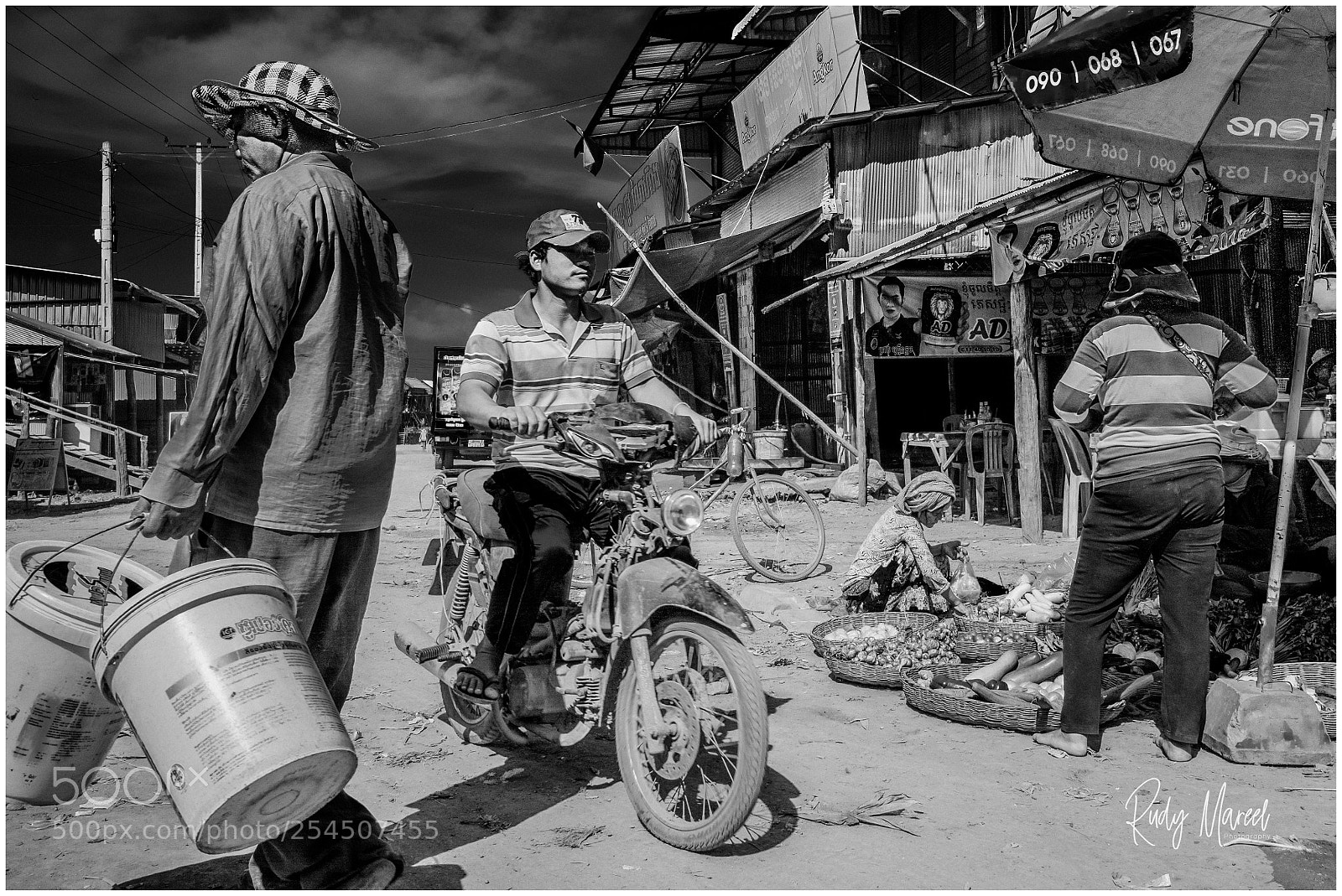 Leica M9 sample photo. The outskirts of siem photography