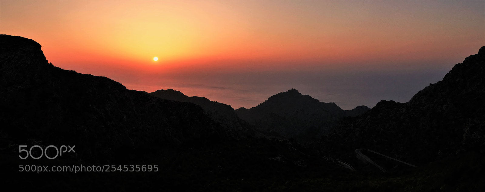 Panasonic Lumix DC-GH5 sample photo. Mountain sunset! photography