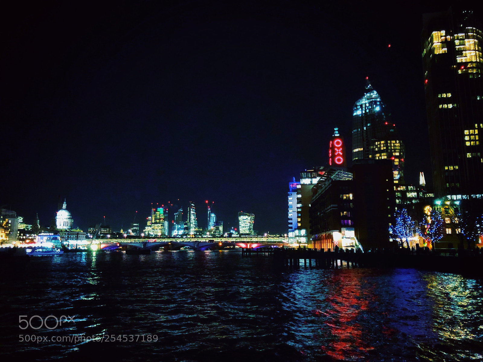 Apple iPhone X sample photo. South bank / oxo  photography