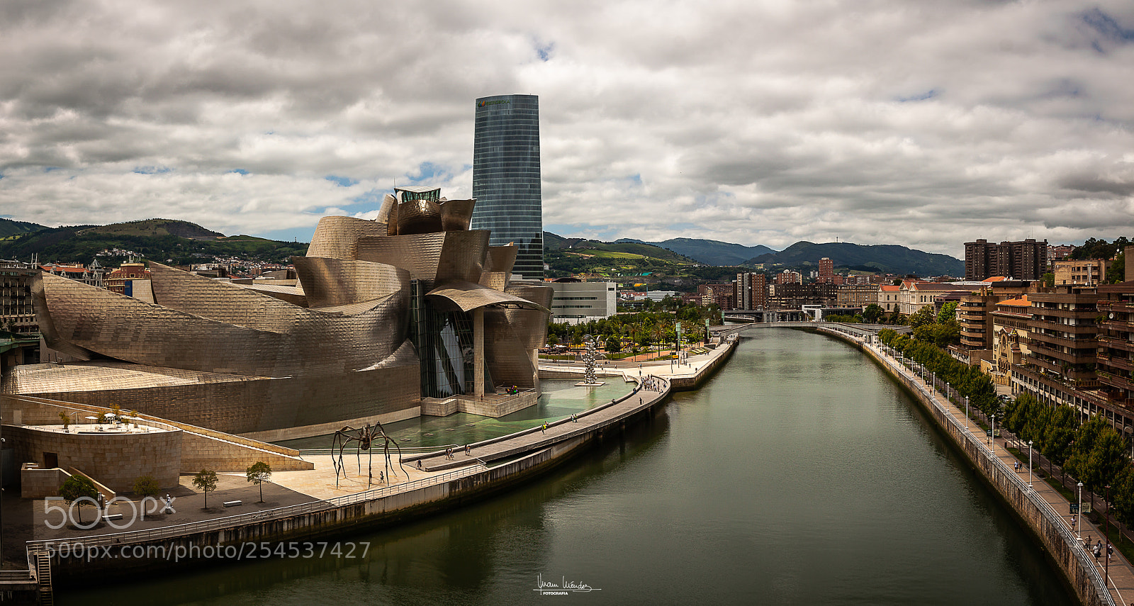 Canon EOS 50D sample photo. Bilbao y el guggenheim photography