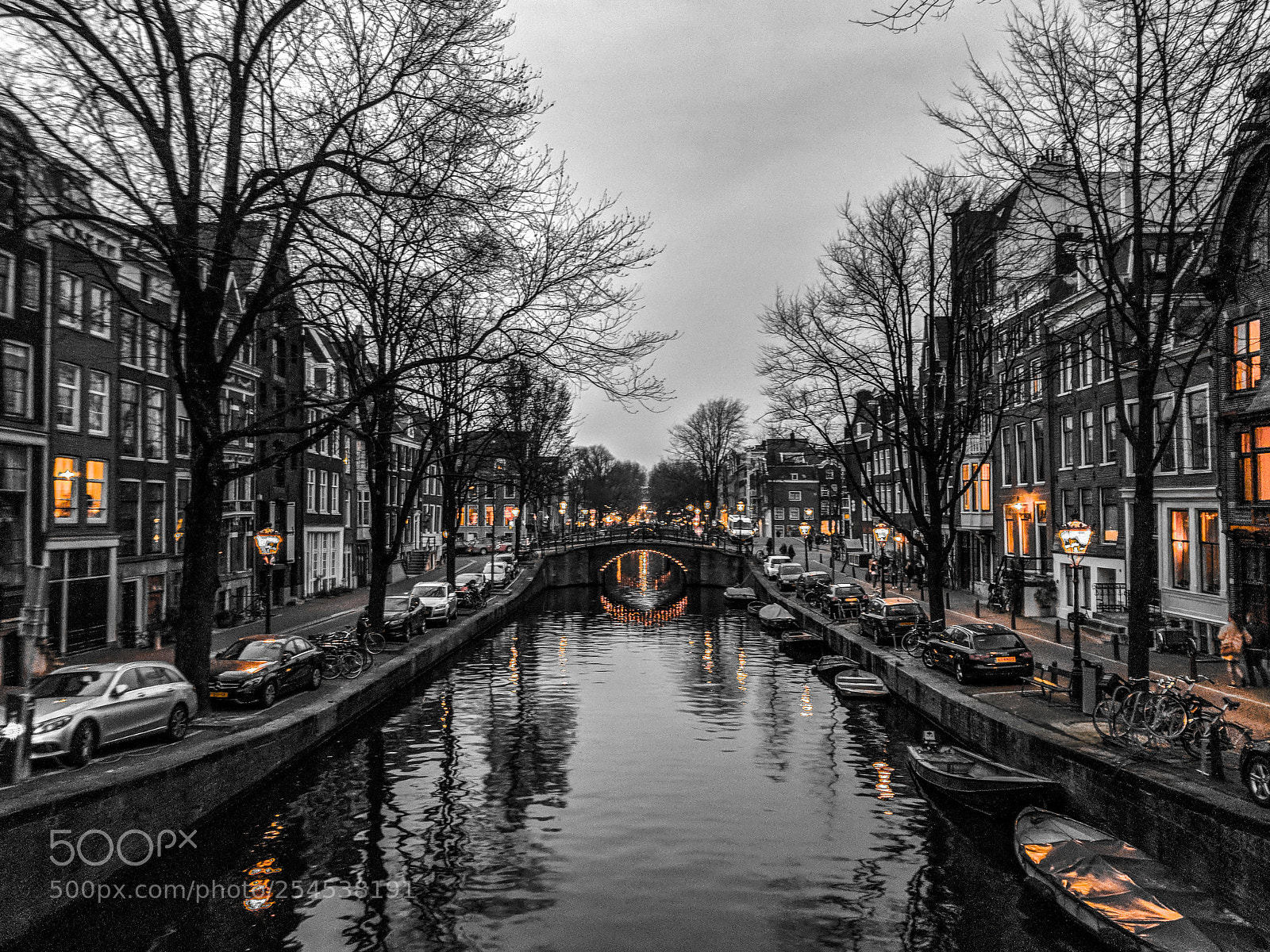 Google Pixel sample photo. Silent city over water photography