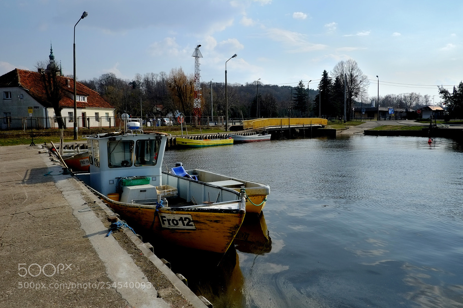 Fujifilm X-Pro1 sample photo. Frombork harbour 3 photography