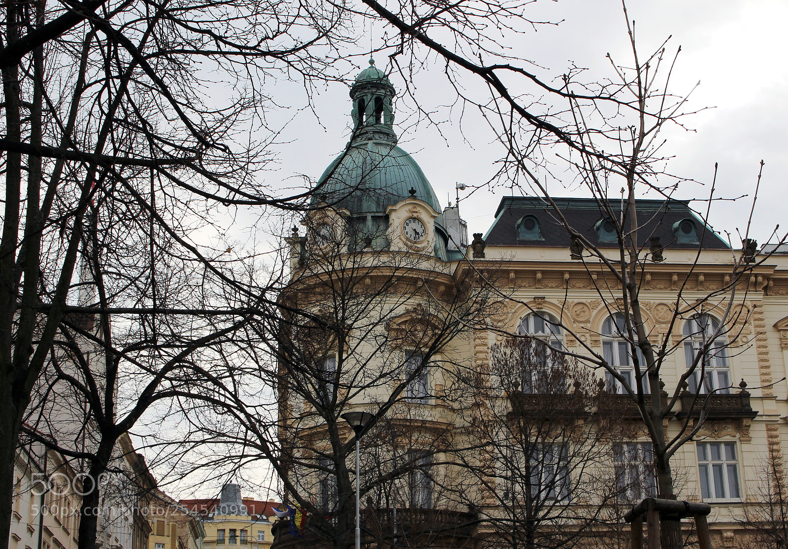 Canon EOS 100D (EOS Rebel SL1 / EOS Kiss X7) sample photo. Building in prague 3 photography