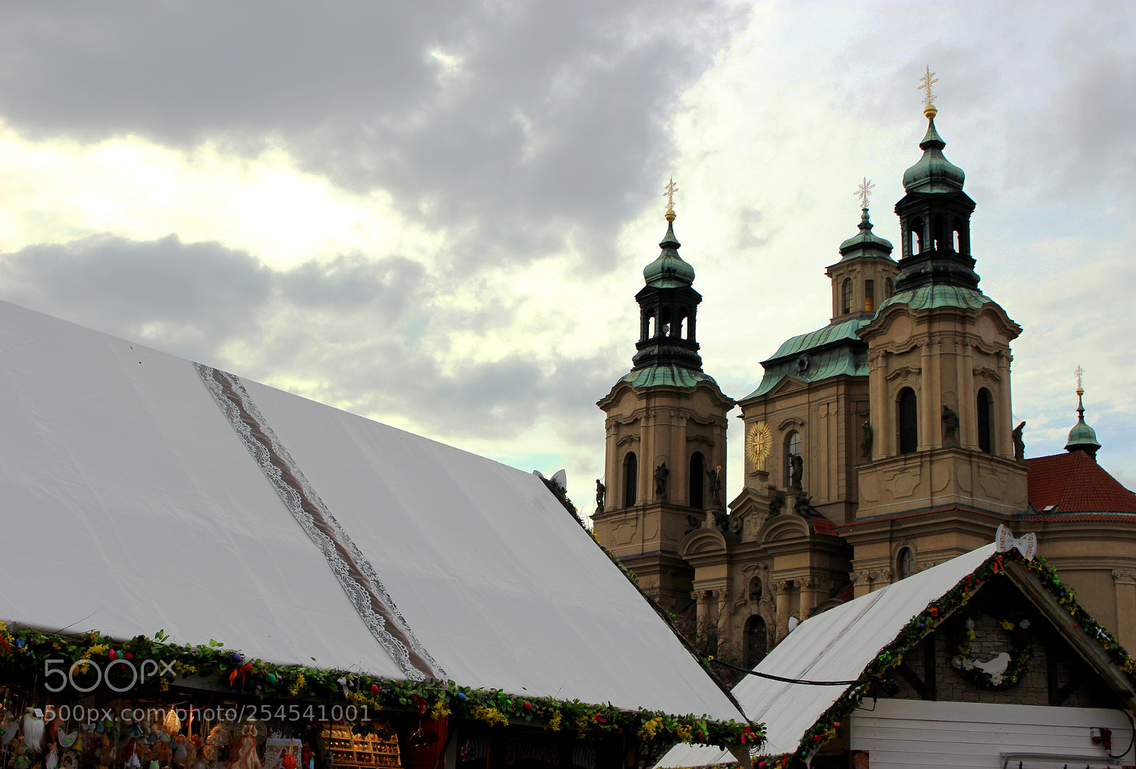 Canon EOS 100D (EOS Rebel SL1 / EOS Kiss X7) sample photo. Easter markets on old photography
