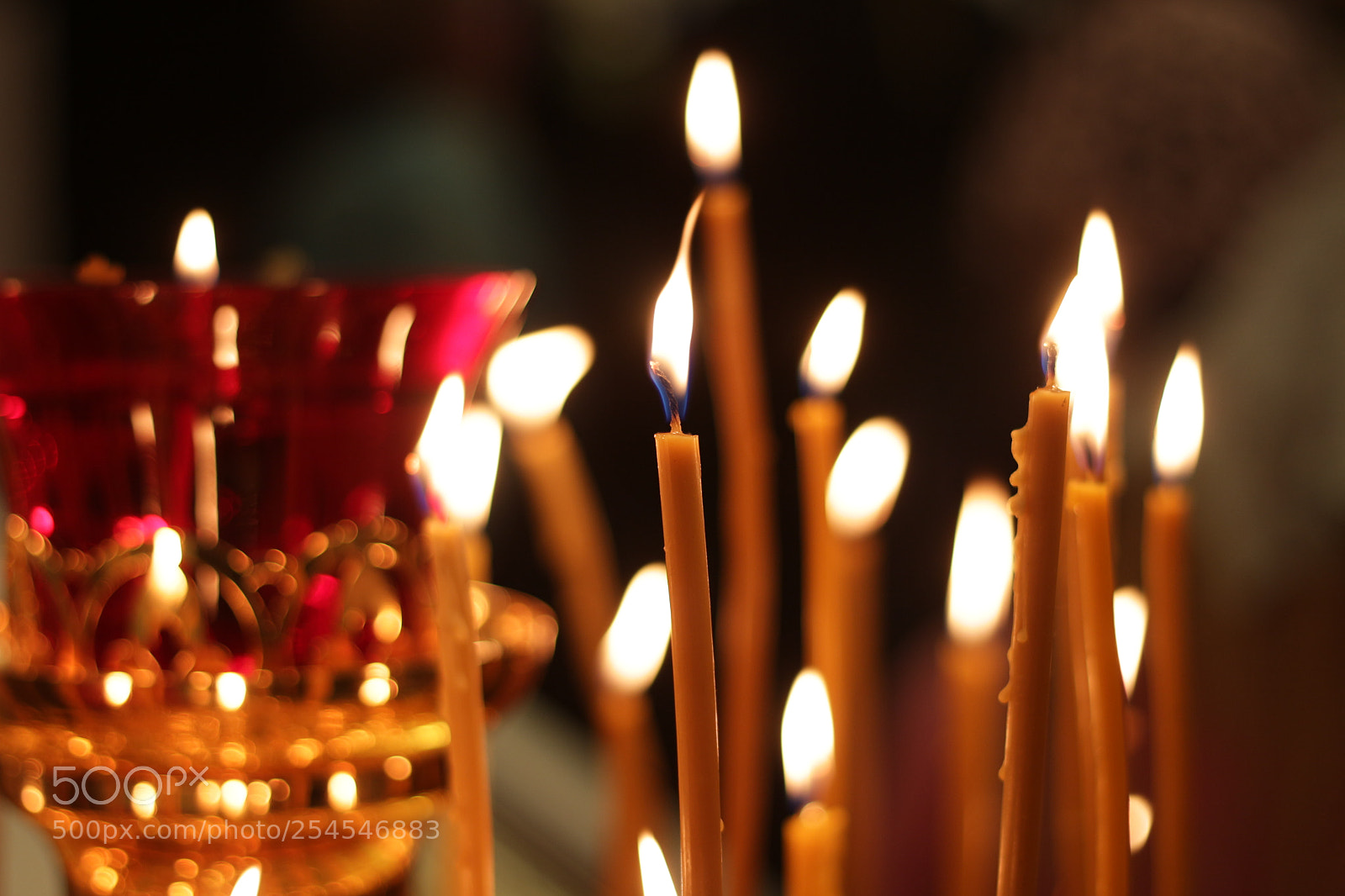 Canon EOS 700D (EOS Rebel T5i / EOS Kiss X7i) + Canon EF 50mm F1.8 STM sample photo. Candles in the church photography