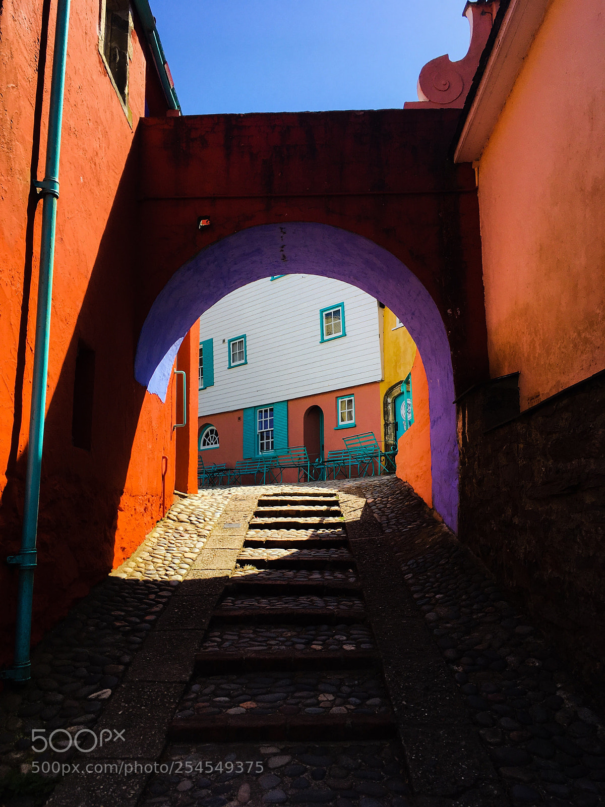 Apple iPhone SE sample photo. Portmeirion colours photography