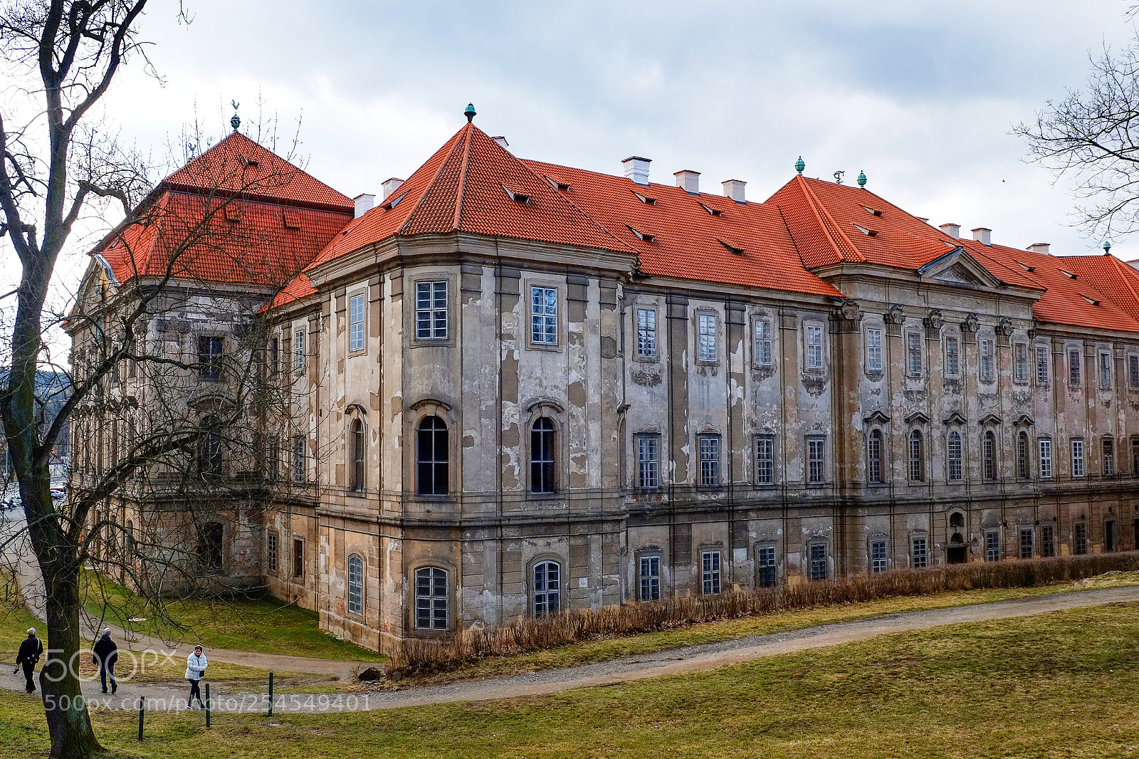 Fujifilm X-E1 sample photo. Behind the monastery photography