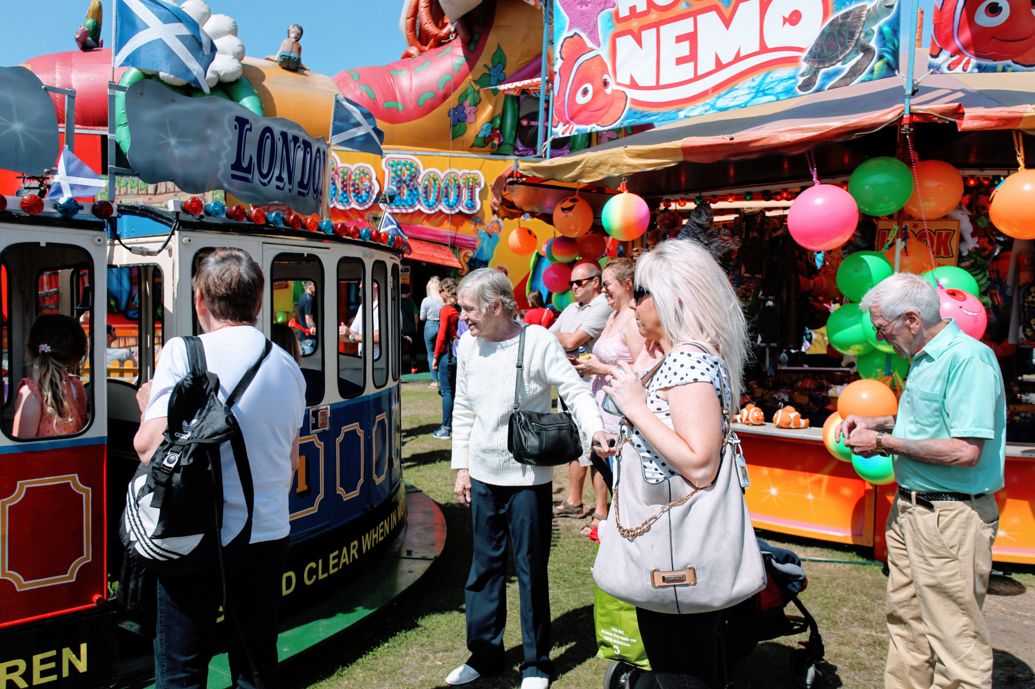 Canon EOS 5D Mark II sample photo. Funfair in forth of firth photography