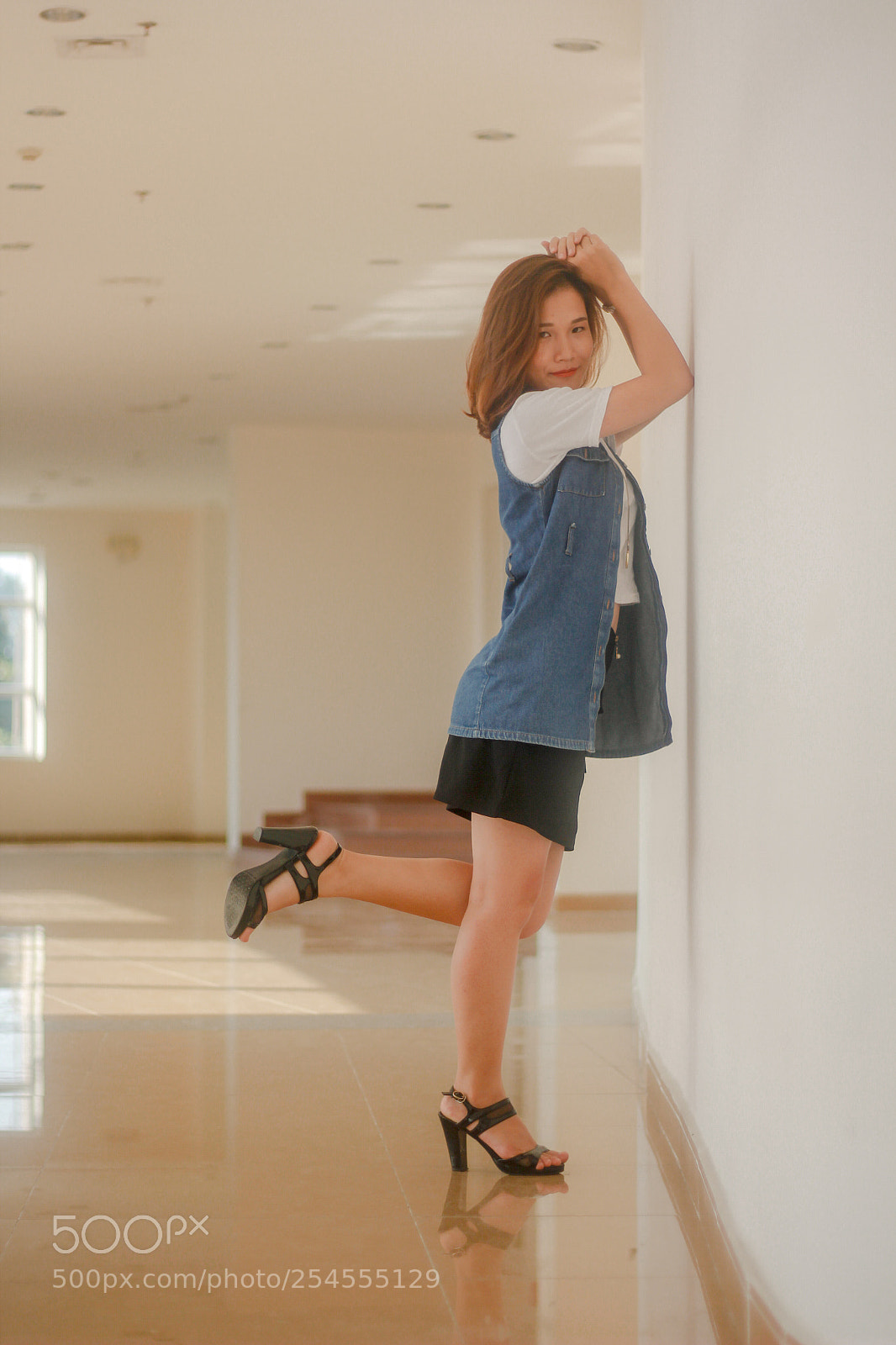 Canon EOS 60D sample photo. Curved line photography