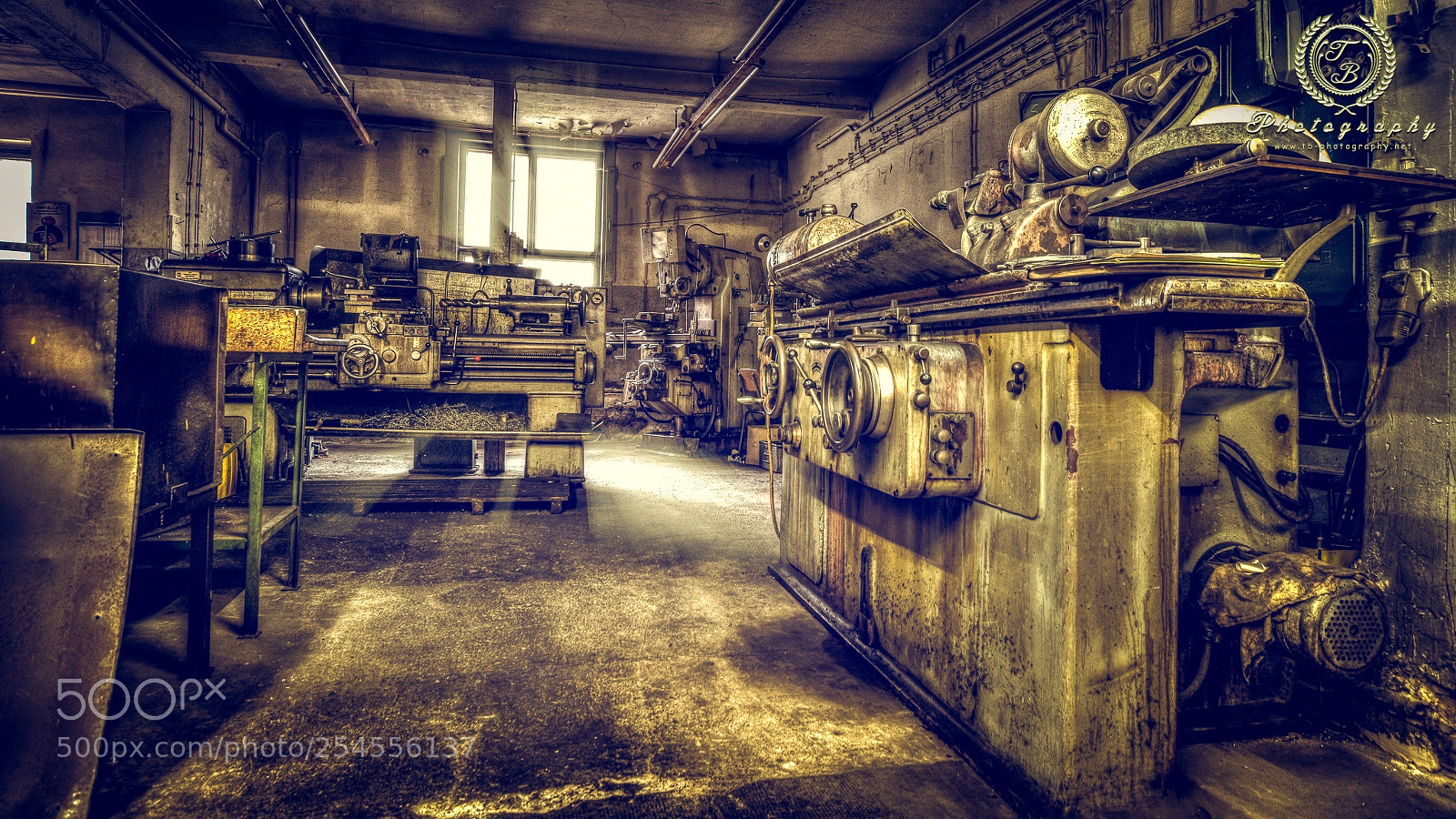 Nikon D800 sample photo. Alte mechanik photography