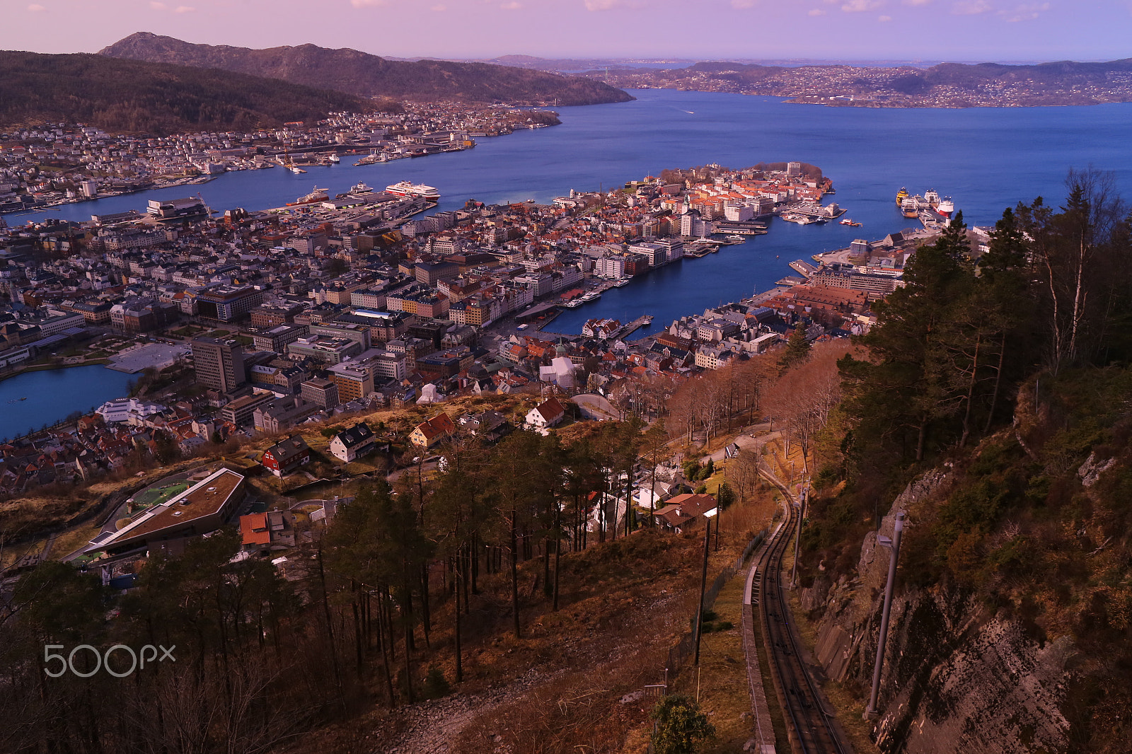 Canon EOS 6D + Canon EF 28mm F1.8 USM sample photo. View from "fløyen" photography
