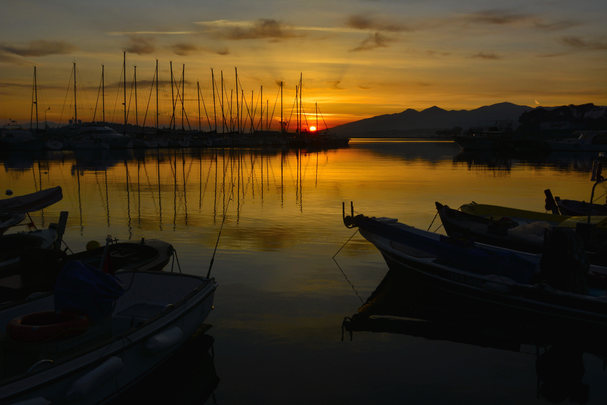 Nikon D7100 sample photo. Sunrise-marina photography
