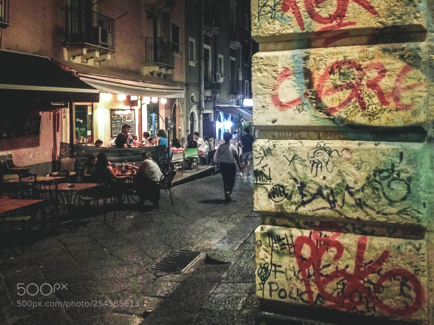 Apple iPhone 4S sample photo. Night in catania photography