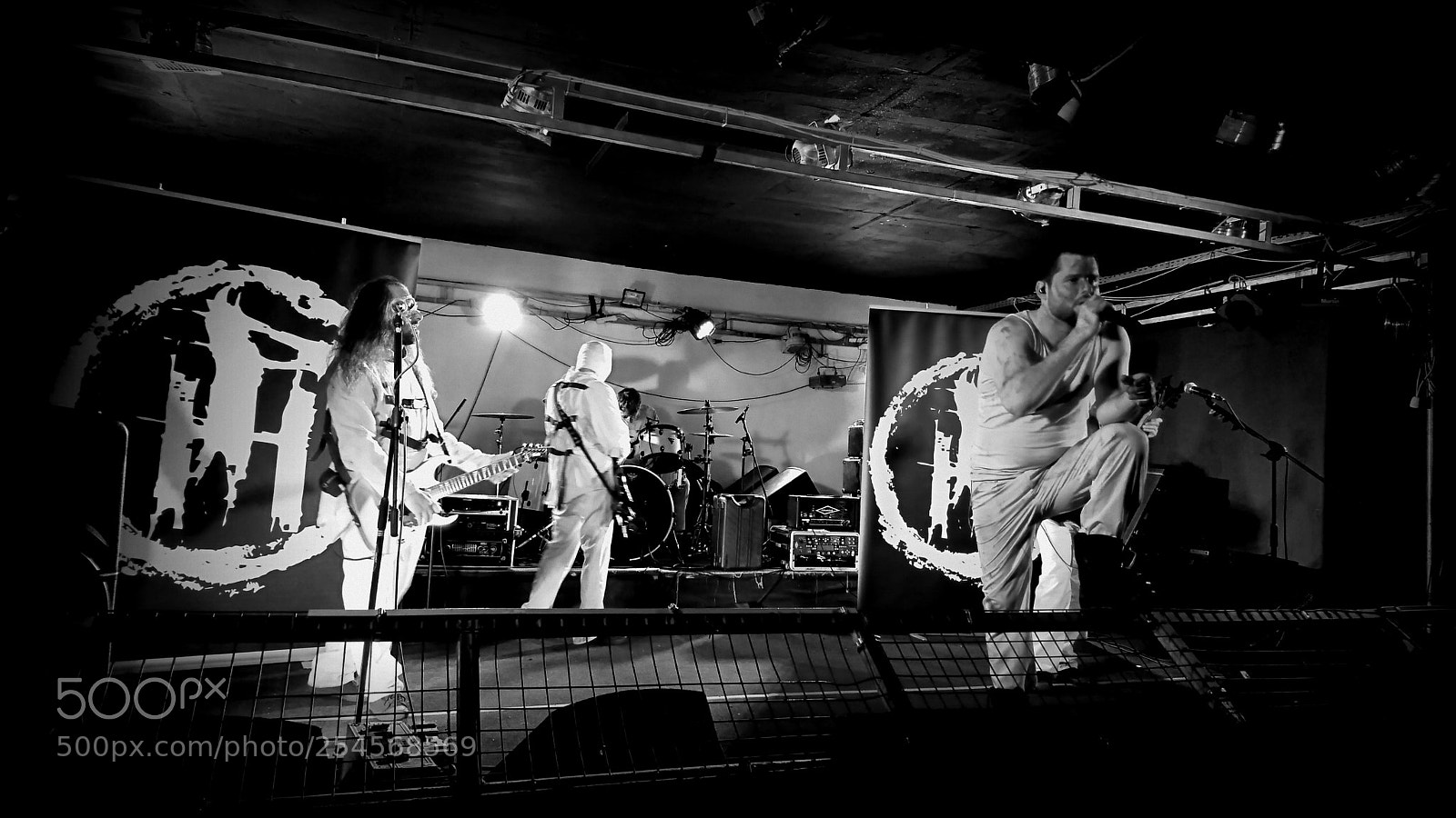 Sony Xperia XZ sample photo. Heavy metal night at photography
