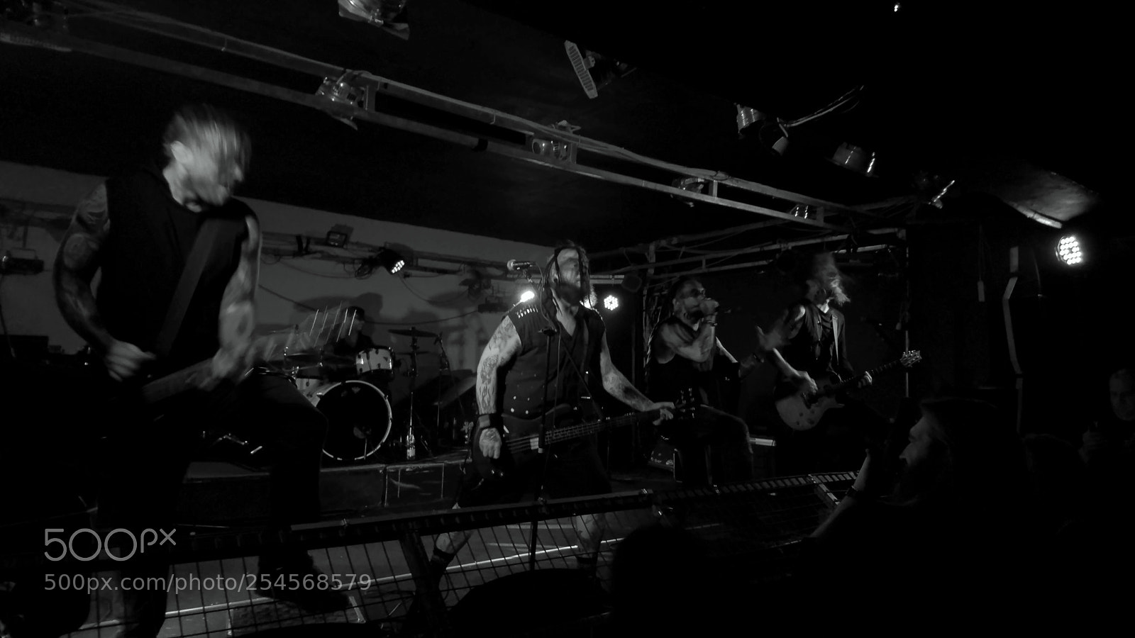 Sony Xperia XZ sample photo. Heavy metal night at photography