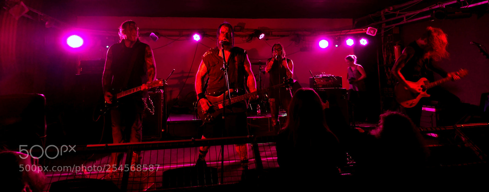Sony Xperia XZ sample photo. Heavy metal night at photography