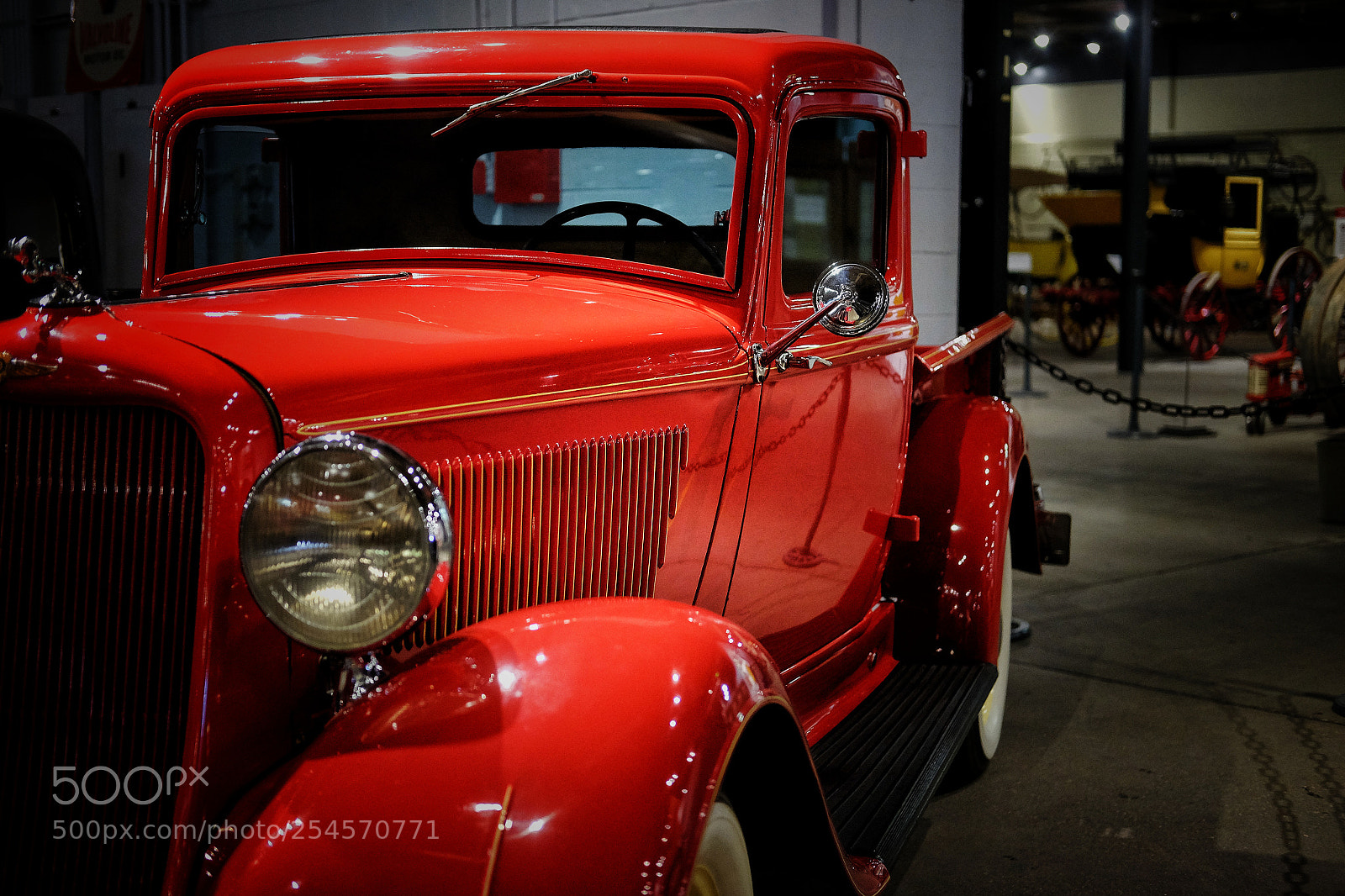 Fujifilm X-T10 sample photo. Slimline 1930's and 1940's photography