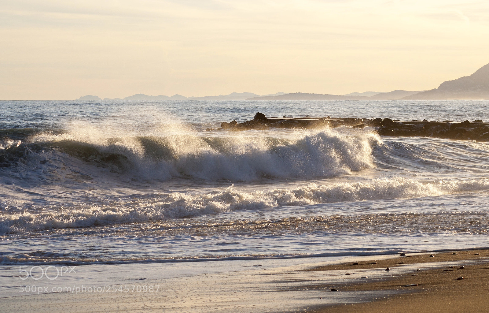 Nikon D90 sample photo. Wave and the sea photography