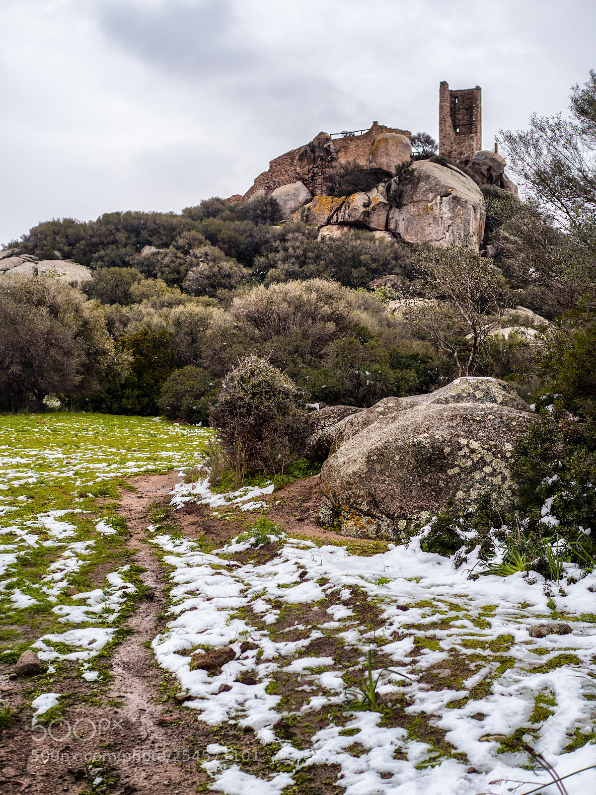 Panasonic Lumix DC-G9 sample photo. Pedres castle. photography
