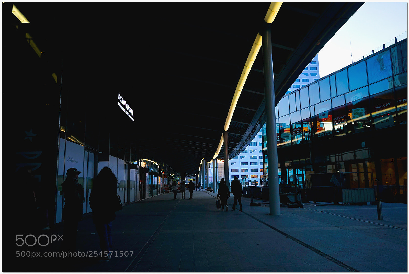 Sony a7 sample photo. Outside near hoog catharijne photography