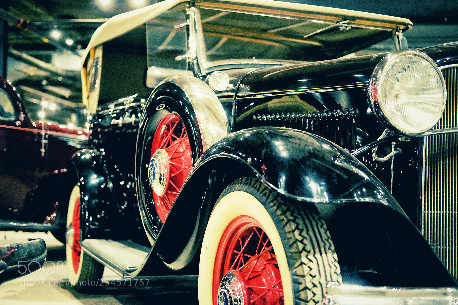 Fujifilm X-T10 sample photo. Slimline 1930's and 1940's photography