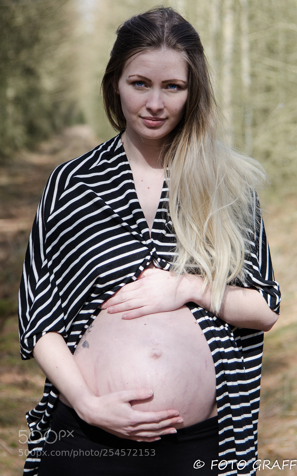 Nikon D7000 sample photo. Pregnant and happy photography
